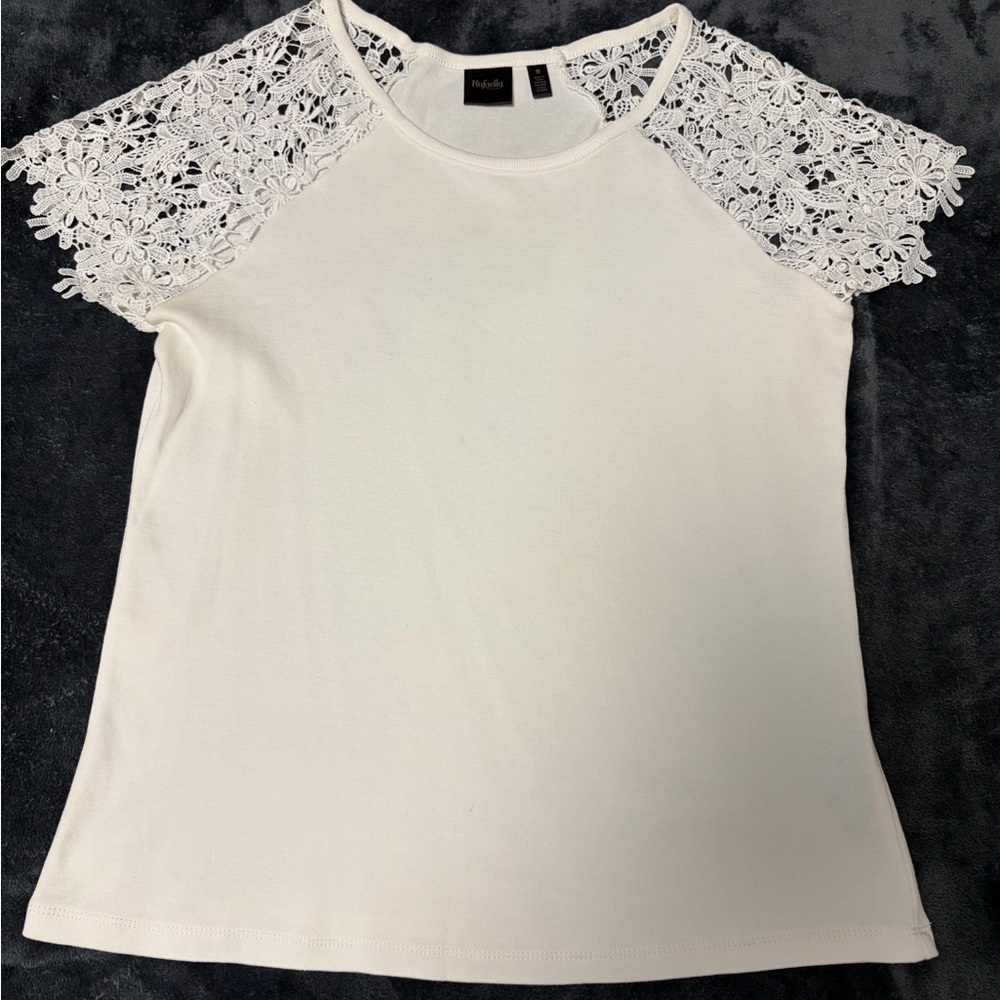 Women’s White Lace Short Sleeve Top